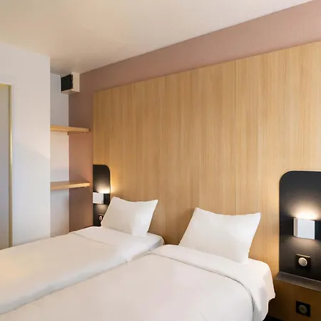 Kyriad Eco - Lorient Lanester Hotel