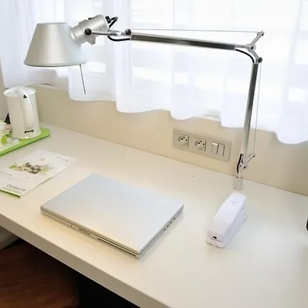 Hotel Kyriad Eco - Lorient Lanester 2*