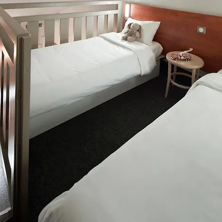 Hotel Kyriad Eco - Lorient Lanester 2*